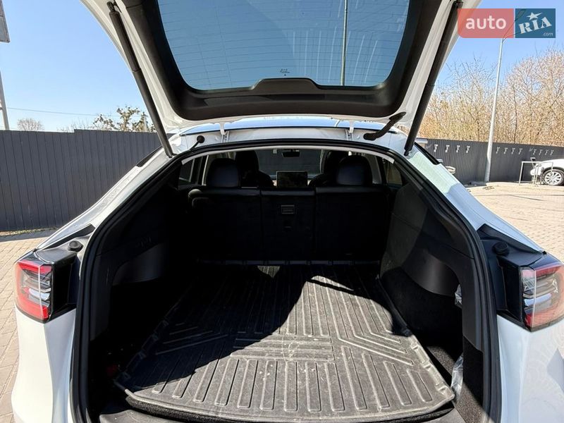 Внедорожник / Кроссовер Tesla Model Y 2020 в Киеве фото 18 Внедорожник / Кроссовер Tesla Model Y 2020 в Киеве