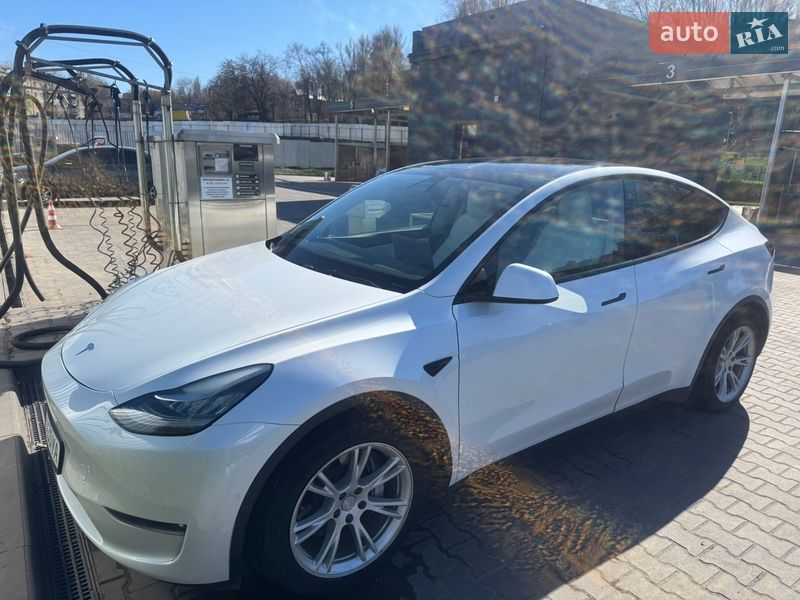 Позашляховик / Кросовер Tesla Model Y 2021 в Дніпрі фото 3 Позашляховик / Кросовер Tesla Model Y 2021 в Дніпрі