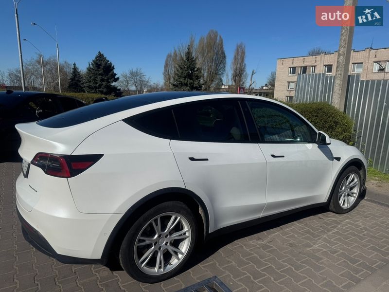 Позашляховик / Кросовер Tesla Model Y 2021 в Дніпрі фото 8 Позашляховик / Кросовер Tesla Model Y 2021 в Дніпрі