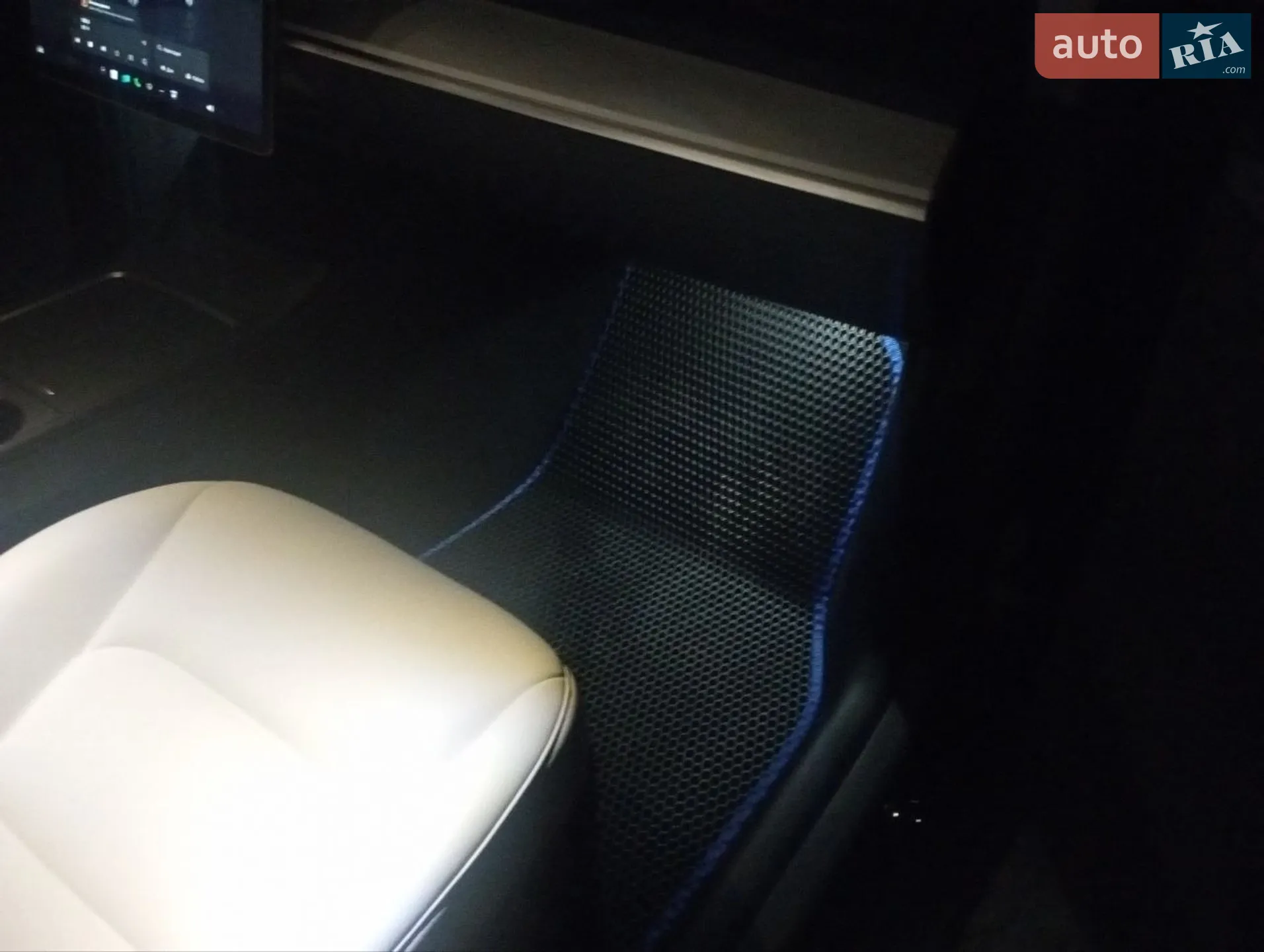 2024 Tesla Model Y - мініатюра 34