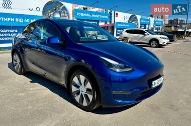Внедорожник / Кроссовер Tesla Model Y 2024 в Киеве