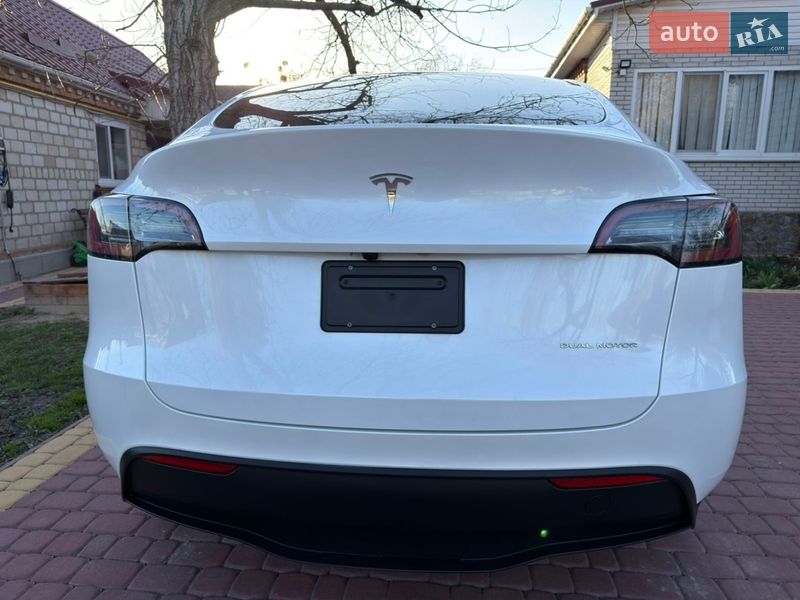 Внедорожник / Кроссовер Tesla Model Y 2023 в Калиновке фото 10 Внедорожник / Кроссовер Tesla Model Y 2023 в Калиновке