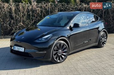 Внедорожник / Кроссовер Tesla Model Y 2023 в Стрые