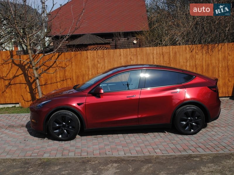 Позашляховик / Кросовер Tesla Model Y 2024 в Луцьку фото 7 Позашляховик / Кросовер Tesla Model Y 2024 в Луцьку