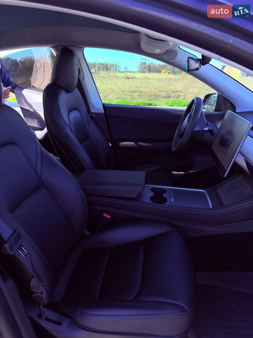 2022 Tesla Model Y - мініатюра 8