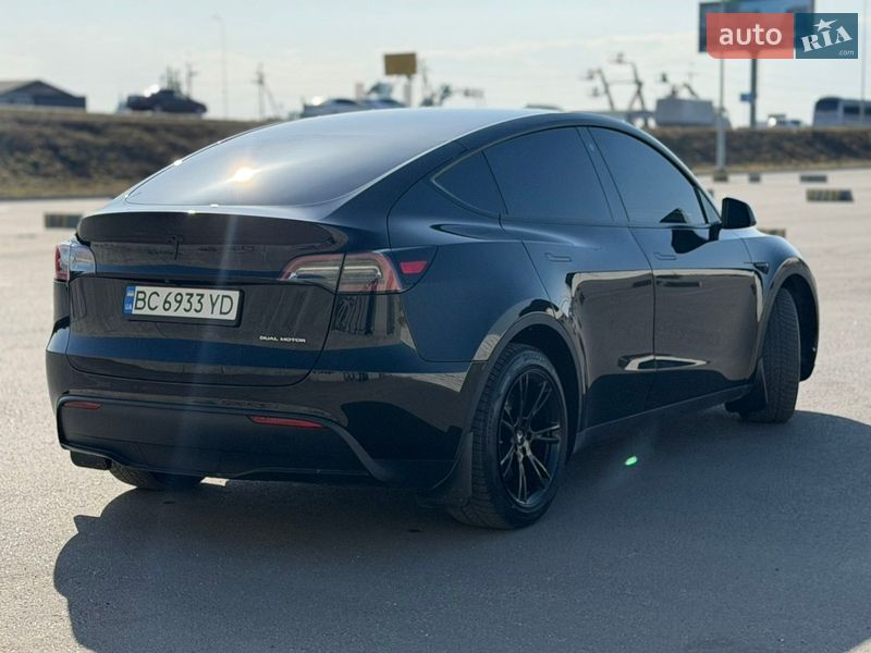 Внедорожник / Кроссовер Tesla Model Y 2023 в Львове