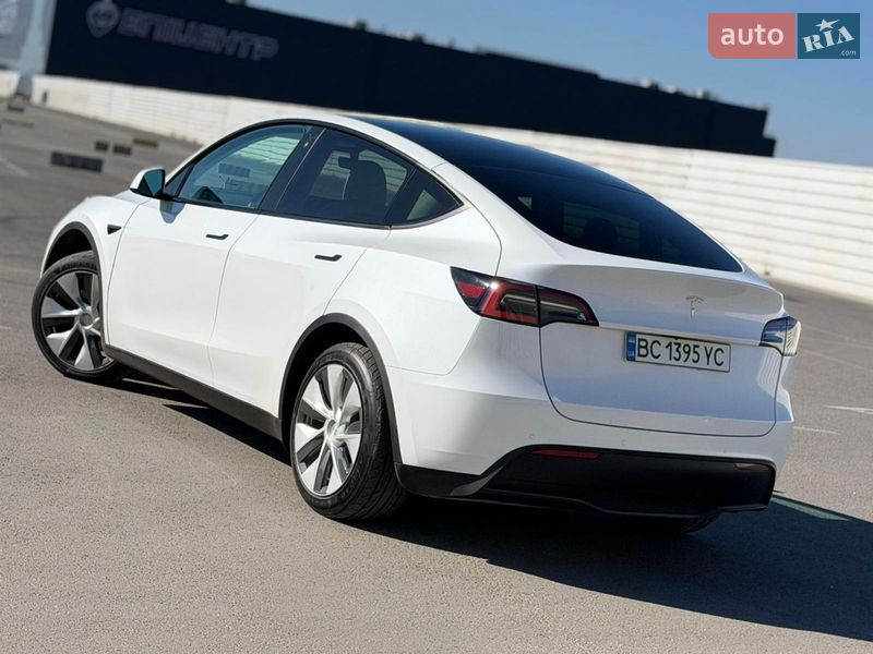 Внедорожник / Кроссовер Tesla Model Y 2021 в Львове
