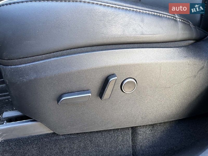 Внедорожник / Кроссовер Tesla Model Y 2024 в Киеве фото 19 Внедорожник / Кроссовер Tesla Model Y 2024 в Киеве