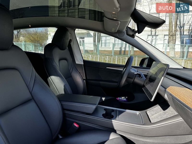 Внедорожник / Кроссовер Tesla Model Y 2024 в Киеве фото 38 Внедорожник / Кроссовер Tesla Model Y 2024 в Киеве