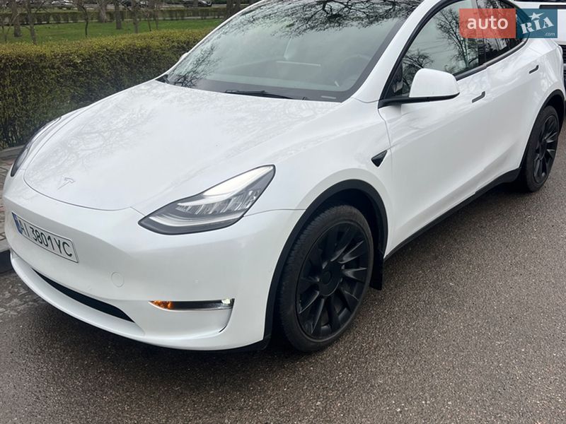 Tesla Model Y 2022