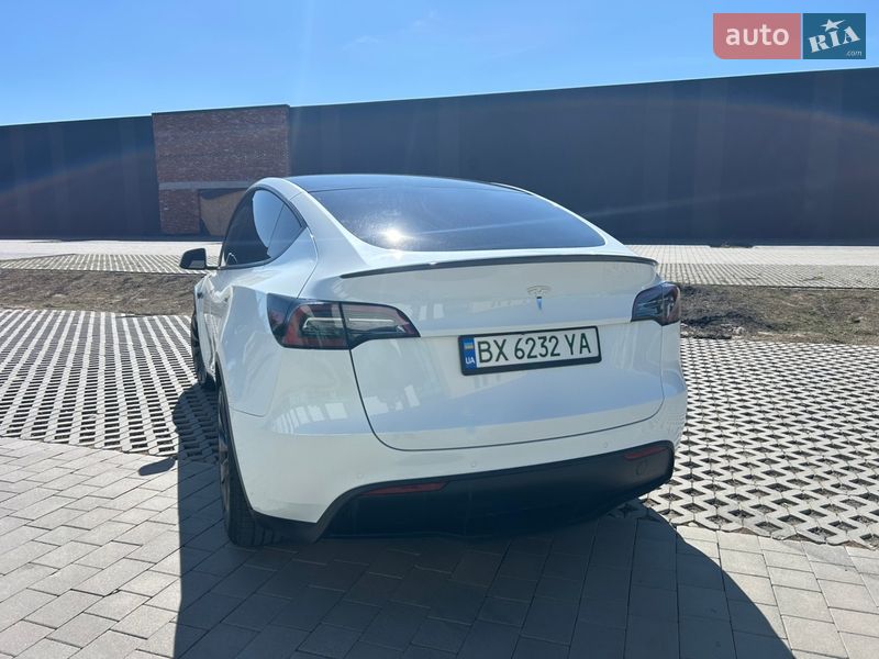 Внедорожник / Кроссовер Tesla Model Y 2022 в Хмельницком