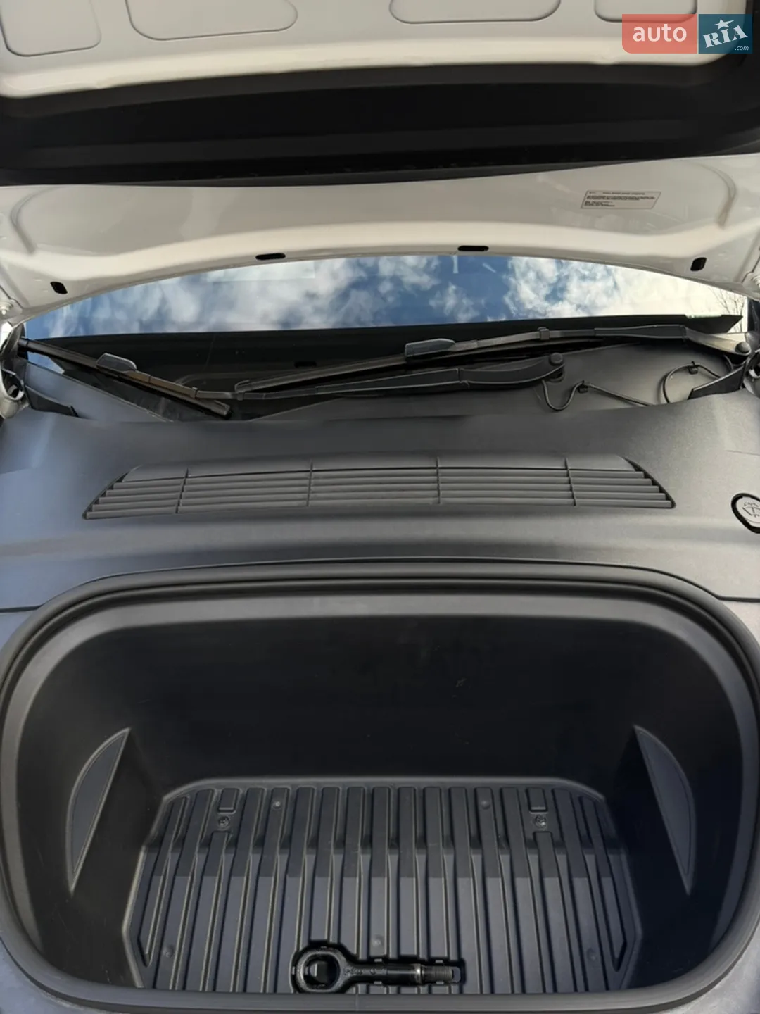 2022 Tesla Model Y - мініатюра 26