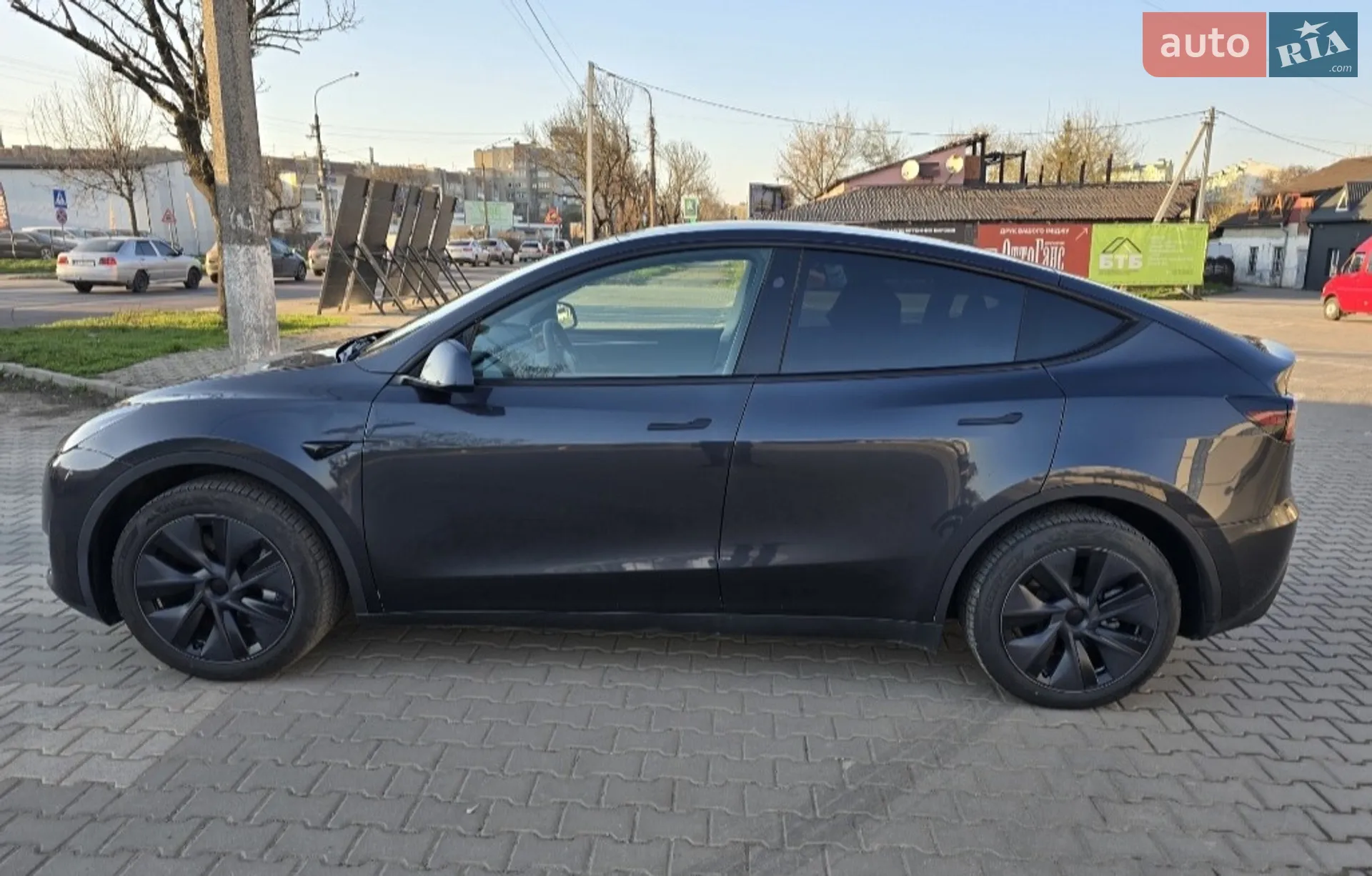 2024 Tesla Model Y - мініатюра 15