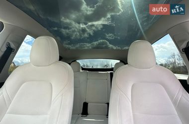 Позашляховик / Кросовер Tesla Model Y 2022 в Львові