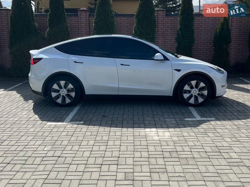 Внедорожник / Кроссовер Tesla Model Y 2021 в Самборе