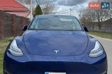 Внедорожник / Кроссовер Tesla Model Y 2022 в Киеве
