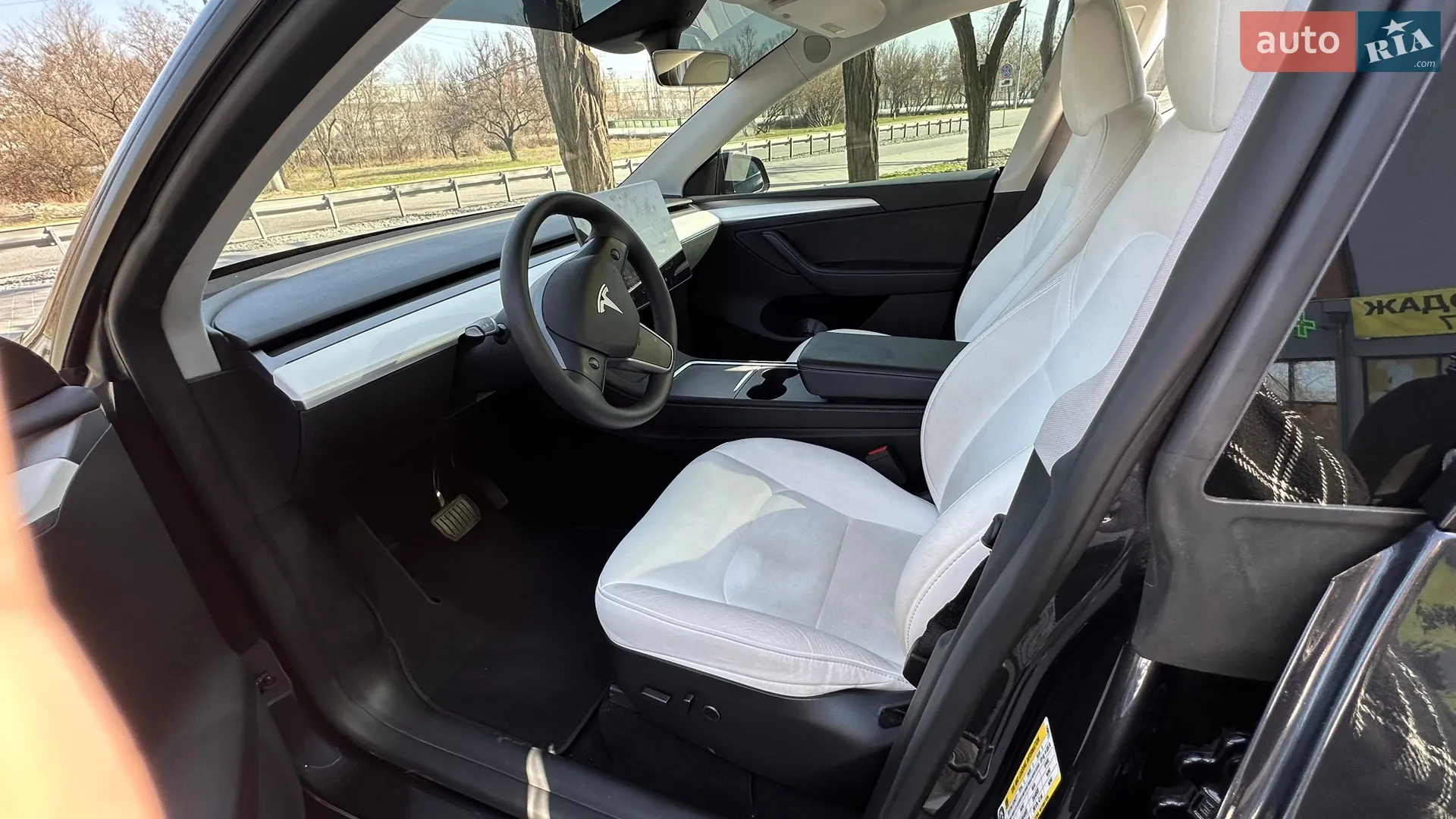 2024 Tesla Model Y - мініатюра 33