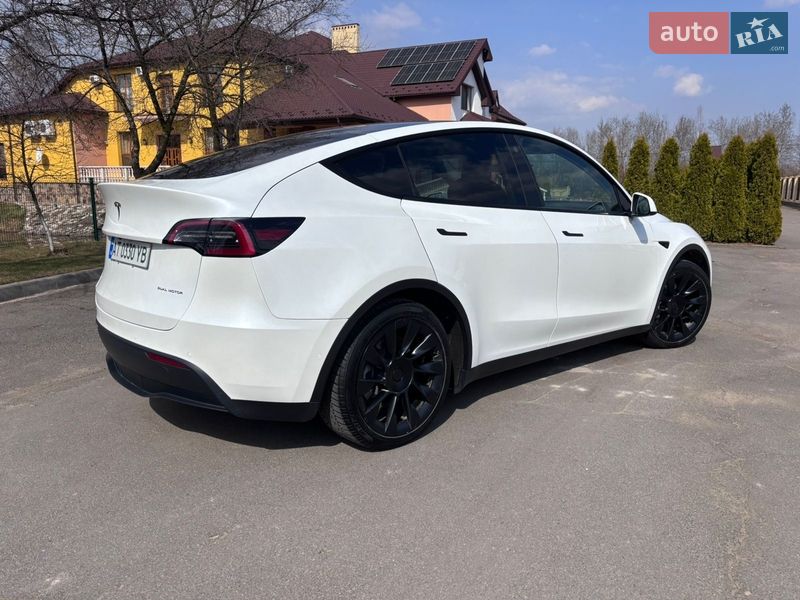 Позашляховик / Кросовер Tesla Model Y 2021 в Івано-Франківську