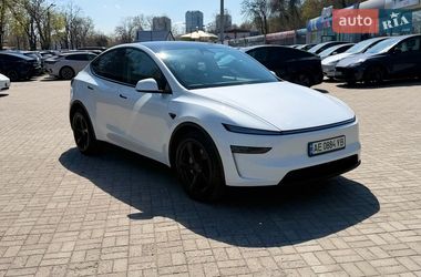 Внедорожник / Кроссовер Tesla Model Y 2025 в Днепре