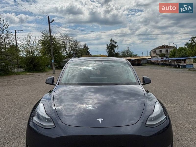 Внедорожник / Кроссовер Tesla Model Y 2022 в Саврани