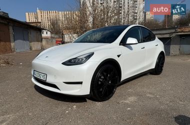 Внедорожник / Кроссовер Tesla Model Y 2021 в Киеве