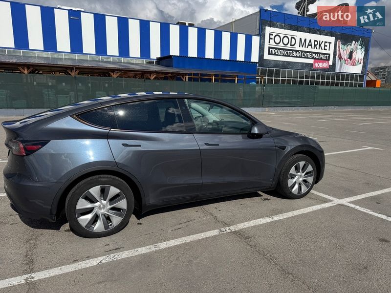 Позашляховик / Кросовер Tesla Model Y 2023 в Запоріжжі фото 5 Позашляховик / Кросовер Tesla Model Y 2023 в Запоріжжі