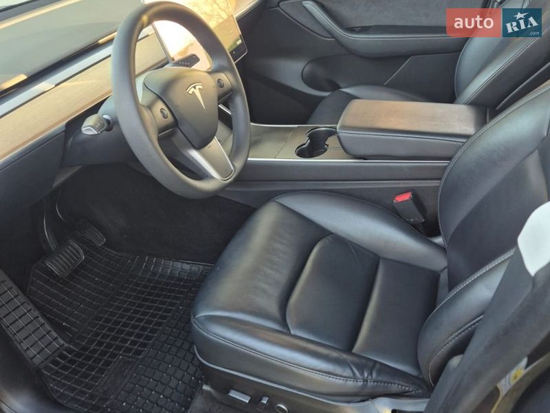 Внедорожник / Кроссовер Tesla Model Y 2020 в Львове