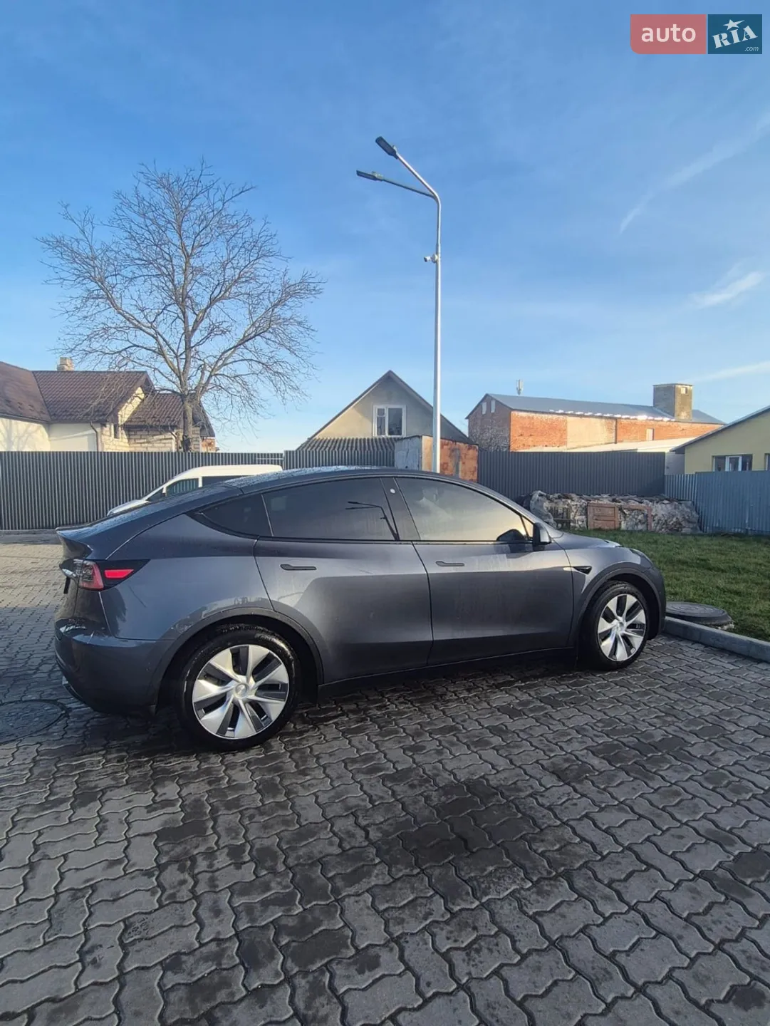 2020 Tesla Model Y - мініатюра 8