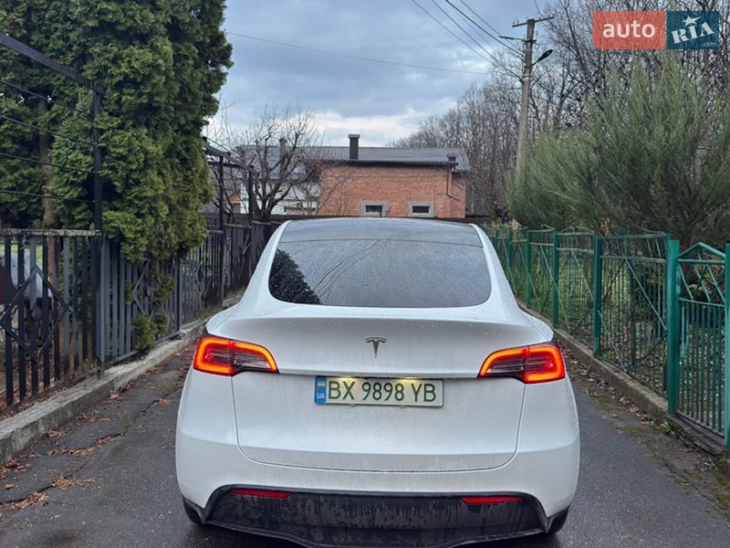 Позашляховик / Кросовер Tesla Model Y 2022 в Хмельницькому