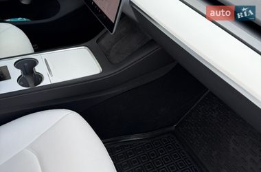 Позашляховик / Кросовер Tesla Model Y 2023 в Первомайську