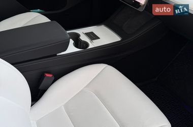 Позашляховик / Кросовер Tesla Model Y 2023 в Первомайську