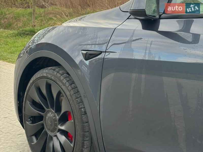 Внедорожник / Кроссовер Tesla Model Y 2022 в Львове