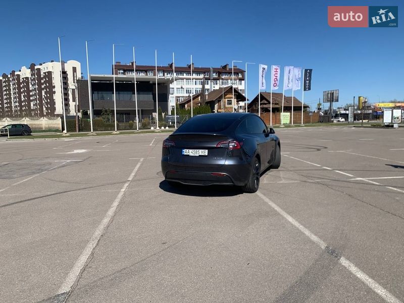 Внедорожник / Кроссовер Tesla Model Y 2024 в Киеве