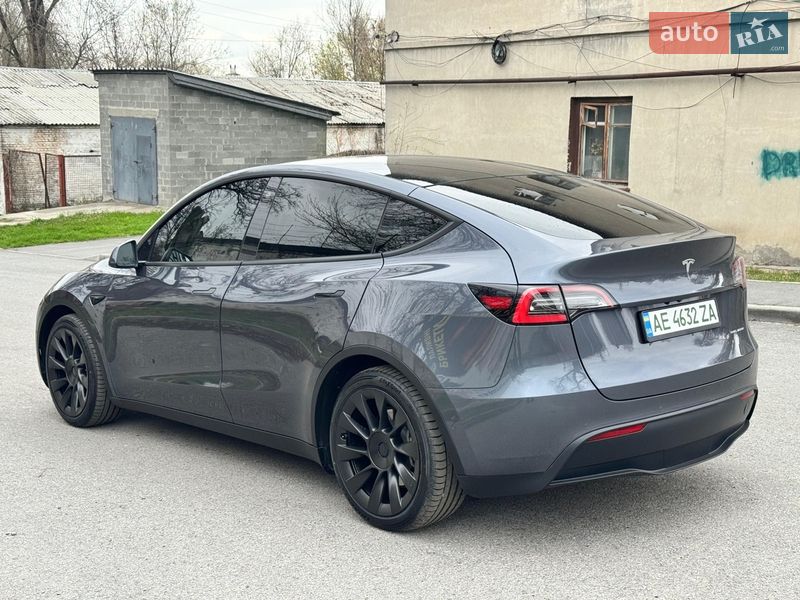 Внедорожник / Кроссовер Tesla Model Y 2021 в Днепре