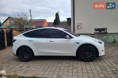 Внедорожник / Кроссовер Tesla Model Y 2020 в Львове
