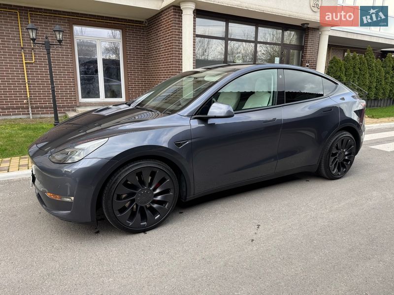 Tesla Model Y 2022