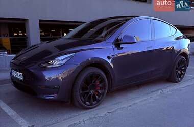 Позашляховик / Кросовер Tesla Model Y 2022 в Львові