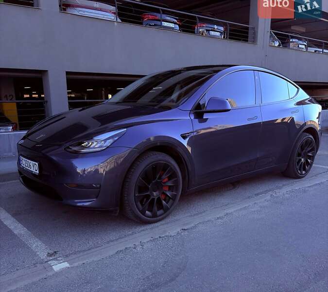 Tesla Model Y 2022