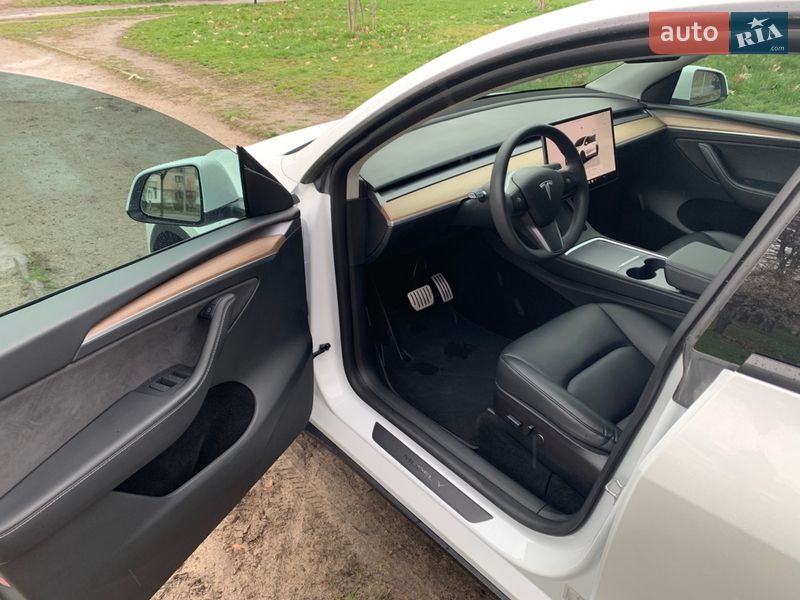 Позашляховик / Кросовер Tesla Model Y 2022 в Києві
