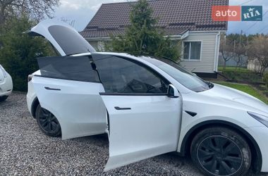 Позашляховик / Кросовер Tesla Model Y 2021 в Рівному