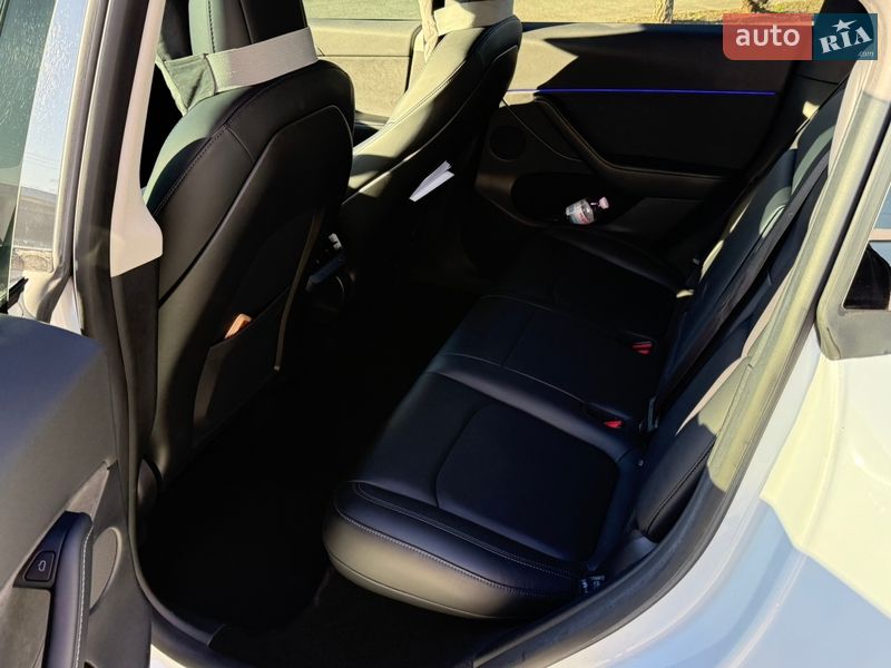 Внедорожник / Кроссовер Tesla Model Y 2022 в Киеве фото 6 Внедорожник / Кроссовер Tesla Model Y 2022 в Киеве