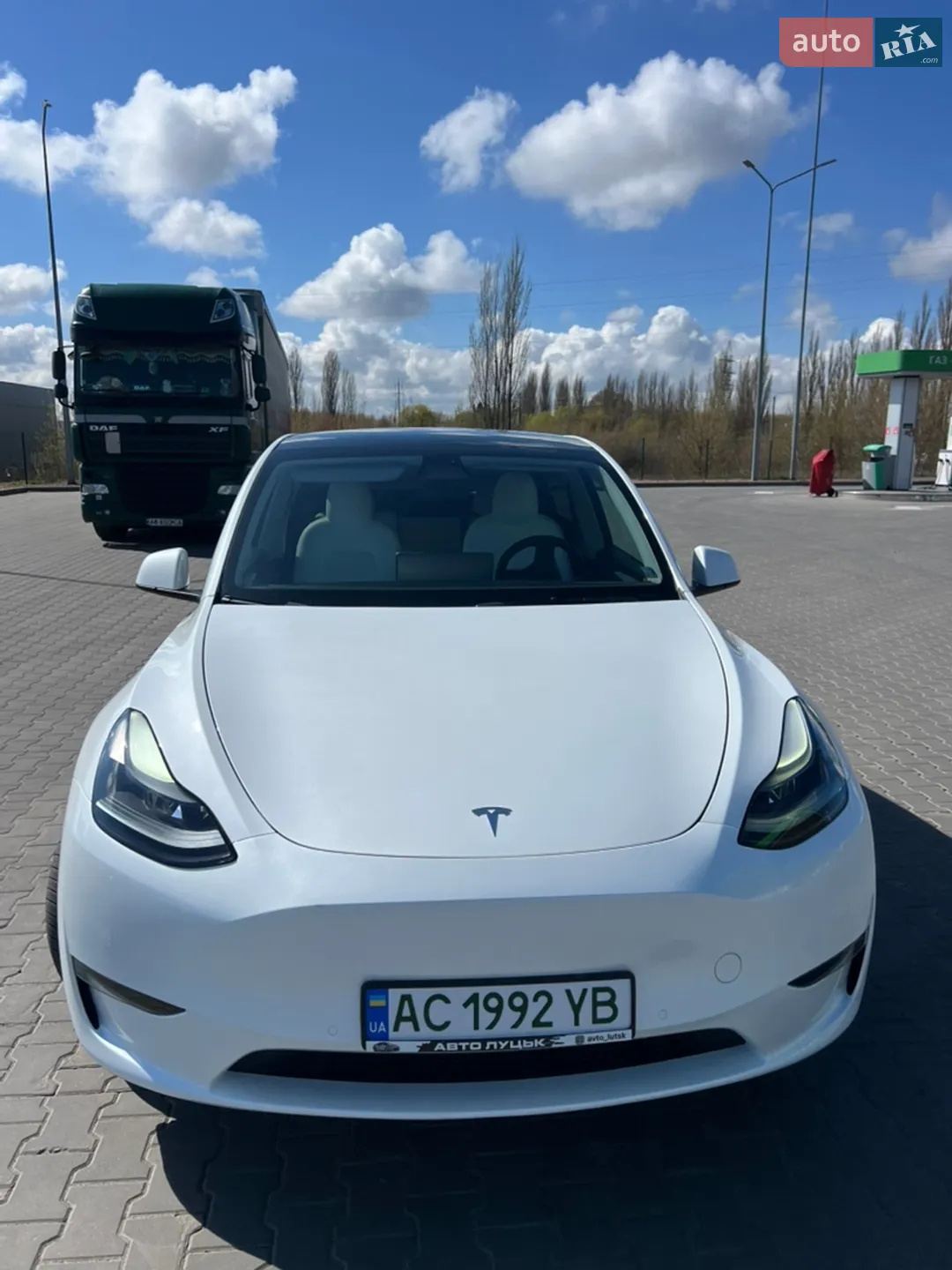 2022 Tesla Model Y - мініатюра 8