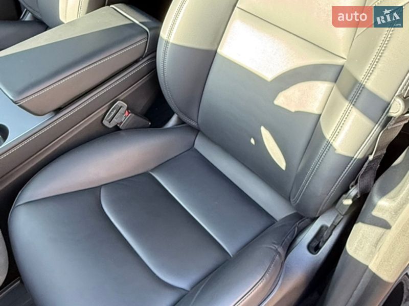 Внедорожник / Кроссовер Tesla Model Y 2024 в Львове