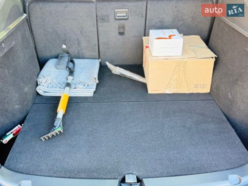 Внедорожник / Кроссовер Tesla Model Y 2024 в Львове