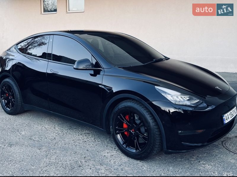 Внедорожник / Кроссовер Tesla Model Y 2022 в Киеве
