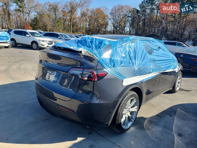 Внедорожник / Кроссовер Tesla Model Y 2024 в Запорожье