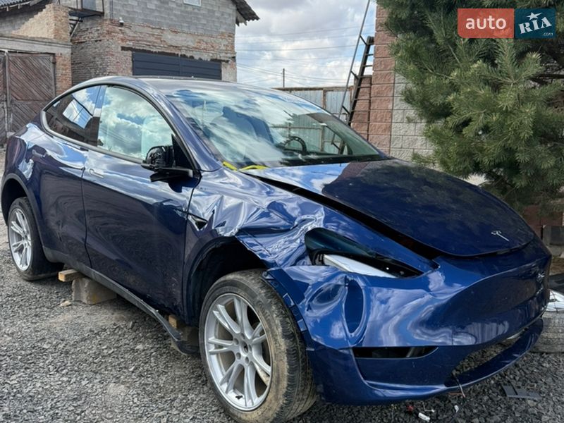 Tesla Model Y 2023 Tesla Model Y 2023