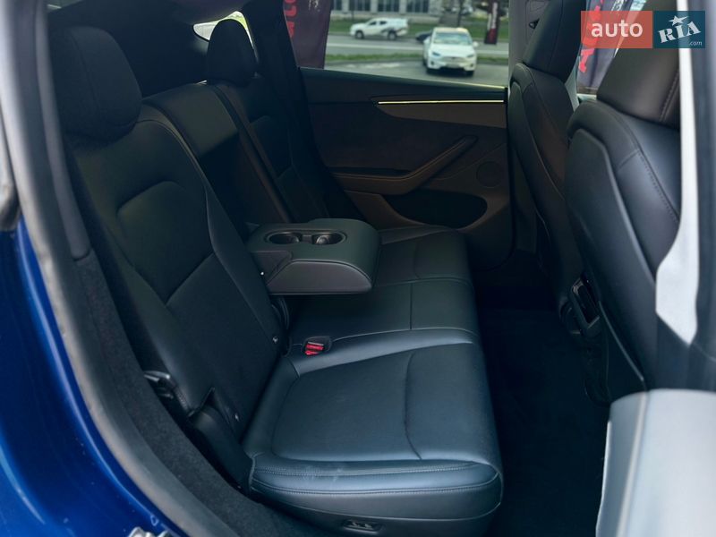 Позашляховик / Кросовер Tesla Model Y 2025 в Харкові