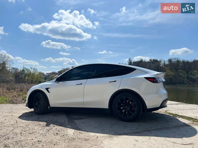 Внедорожник / Кроссовер Tesla Model Y 2021 в Виннице