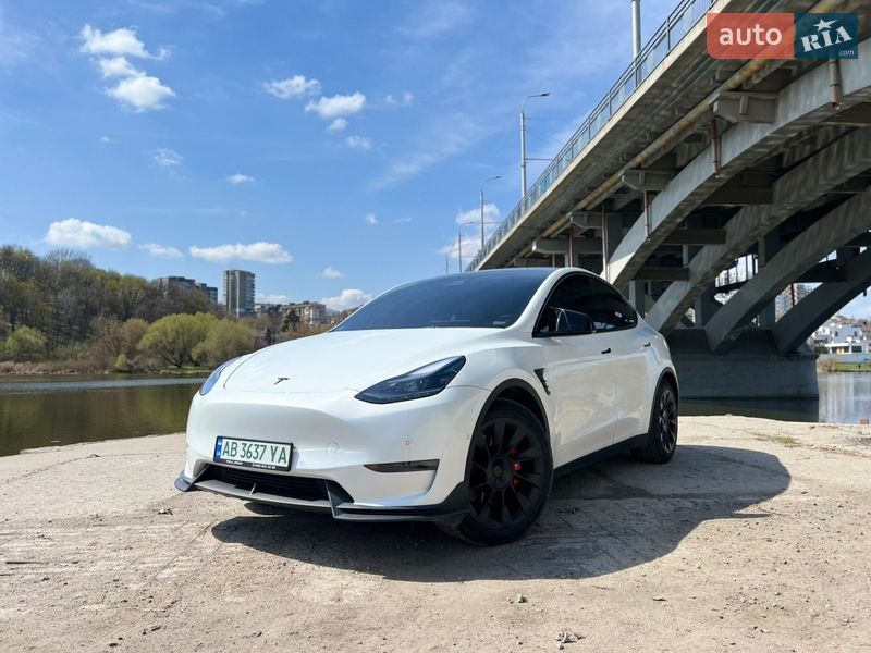 Внедорожник / Кроссовер Tesla Model Y 2021 в Виннице